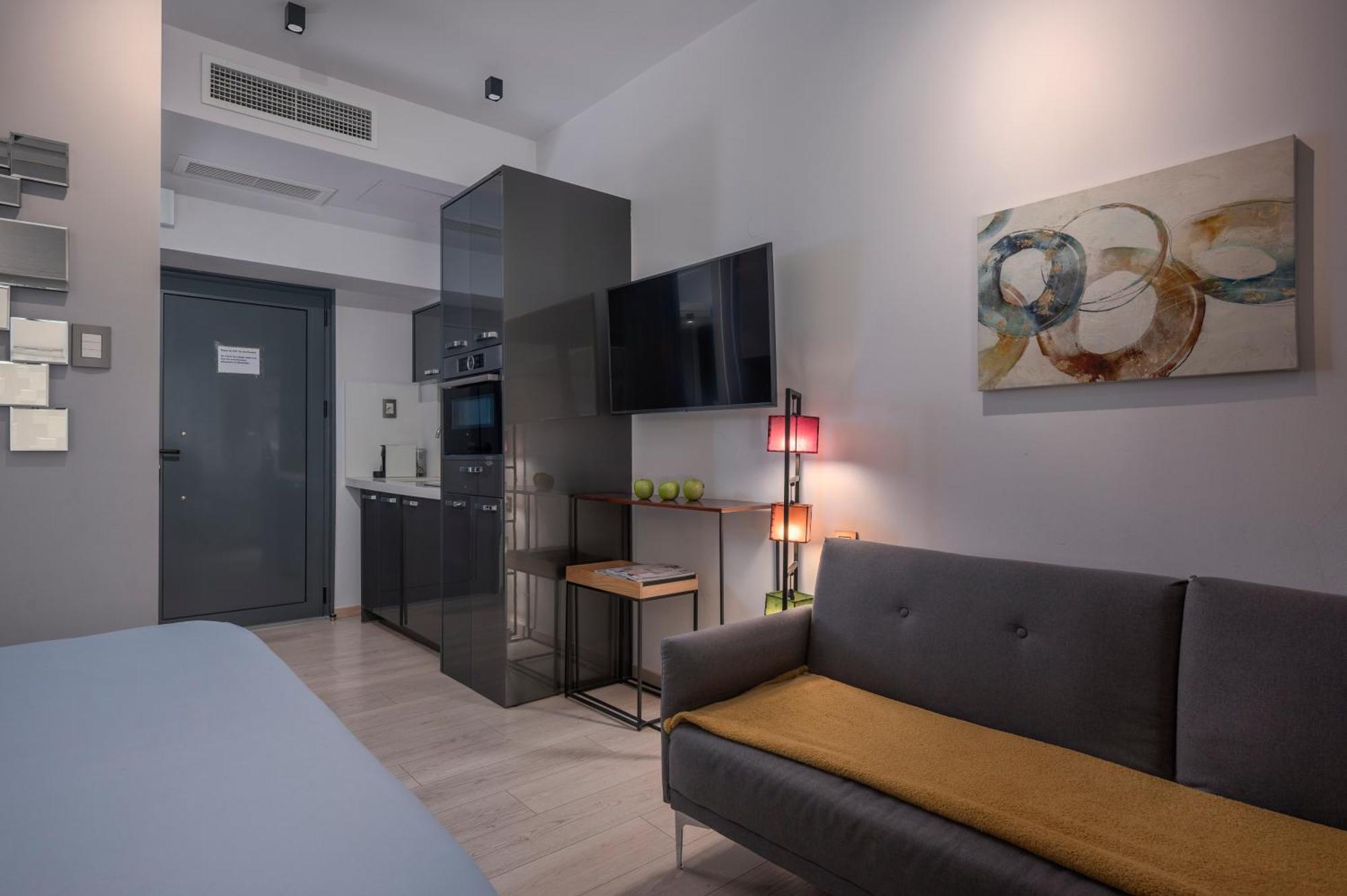 Square Elegant Suites Thessaloniki Exterior photo