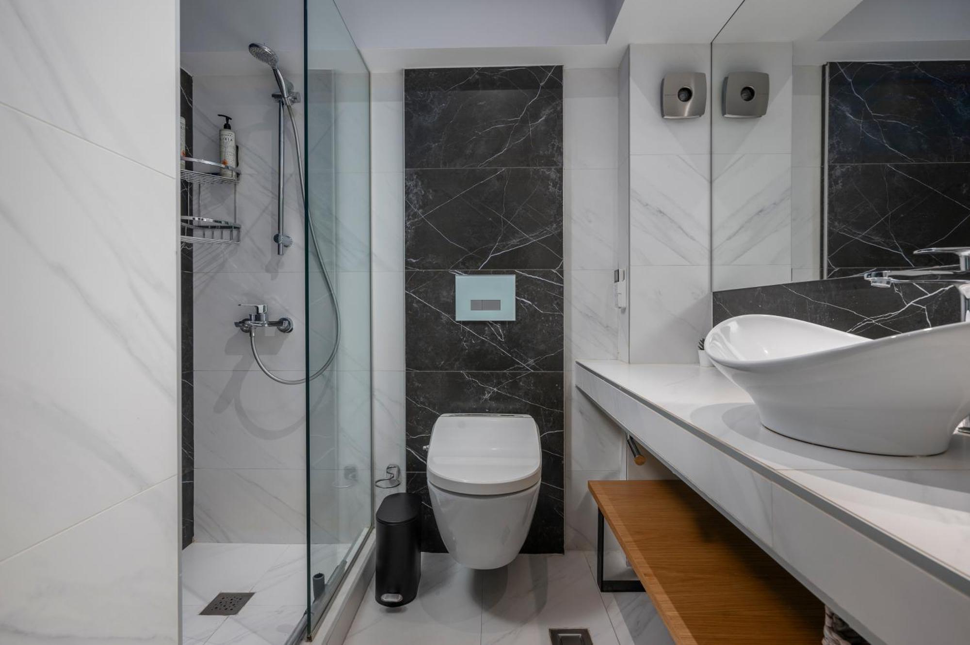 Square Elegant Suites Thessaloniki Exterior photo